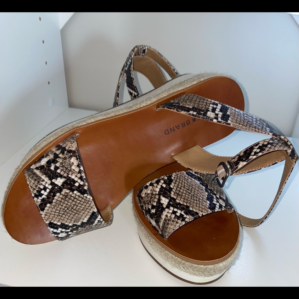 Lucky Brand- Worn once… Like New…
